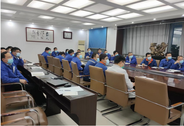 易游体育召开月度质量分析会